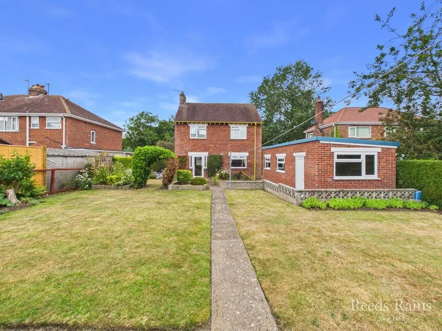3 bed house for sale, Scalby Road, Scarborough, YO12