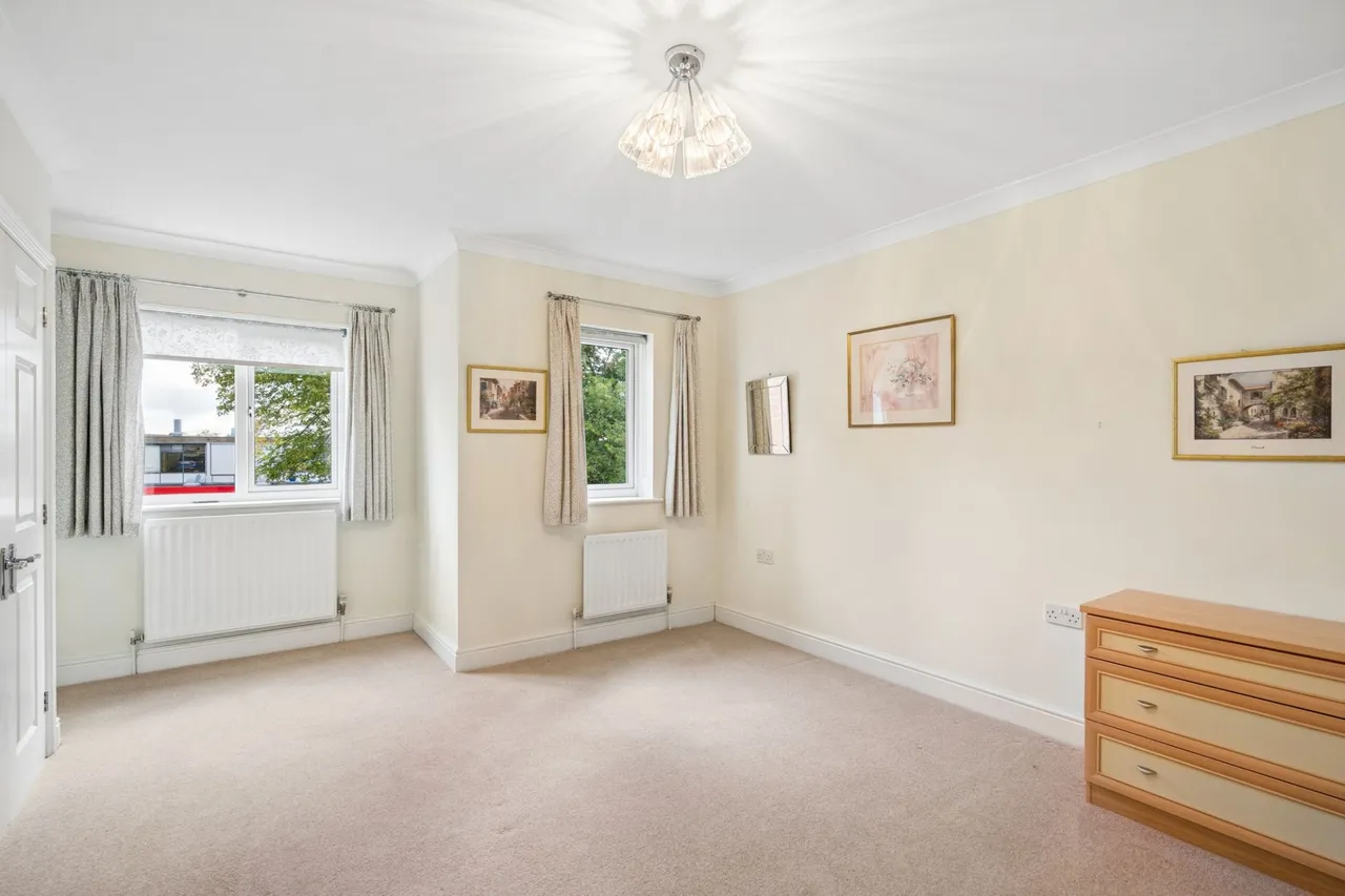 Grove Road, The Courtyard Grove Road, HP9, photo 11