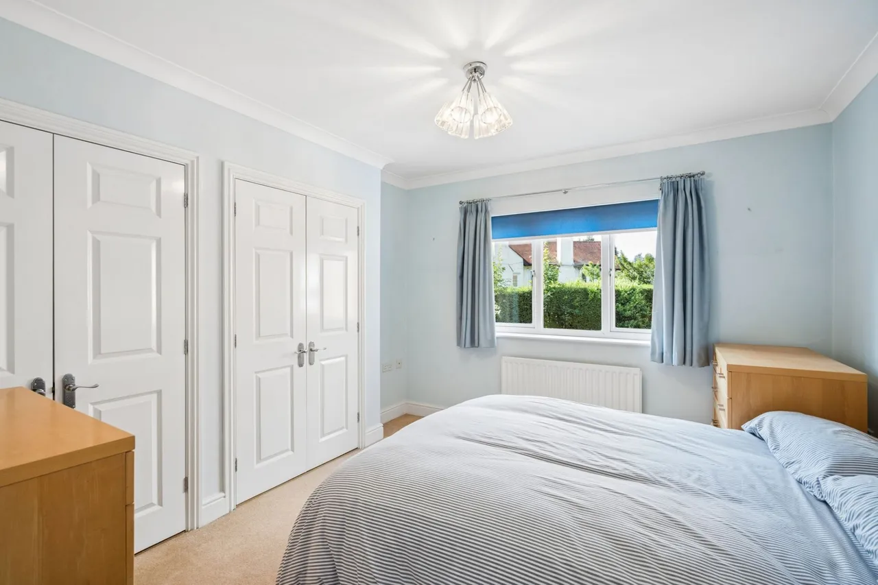 Grove Road, The Courtyard Grove Road, HP9, photo 12