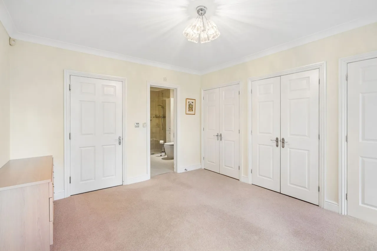Grove Road, The Courtyard Grove Road, HP9, photo 9