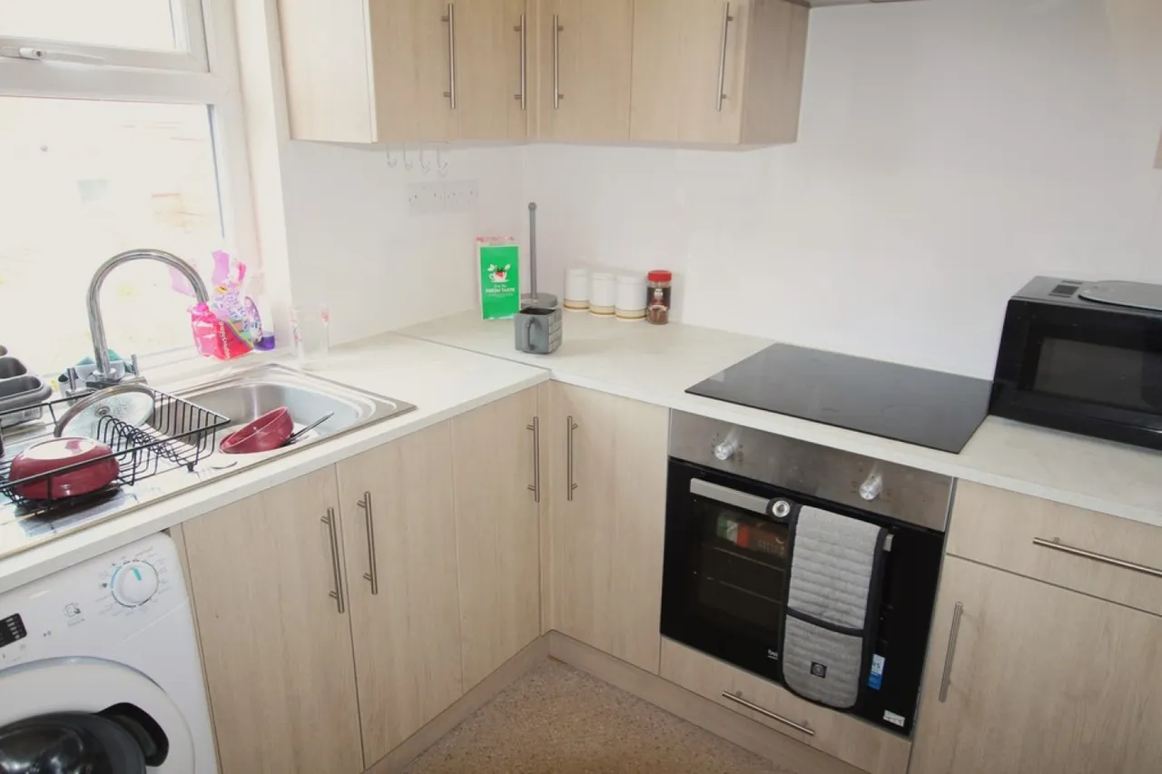 Harlaxton Road, Grantham, photo 6