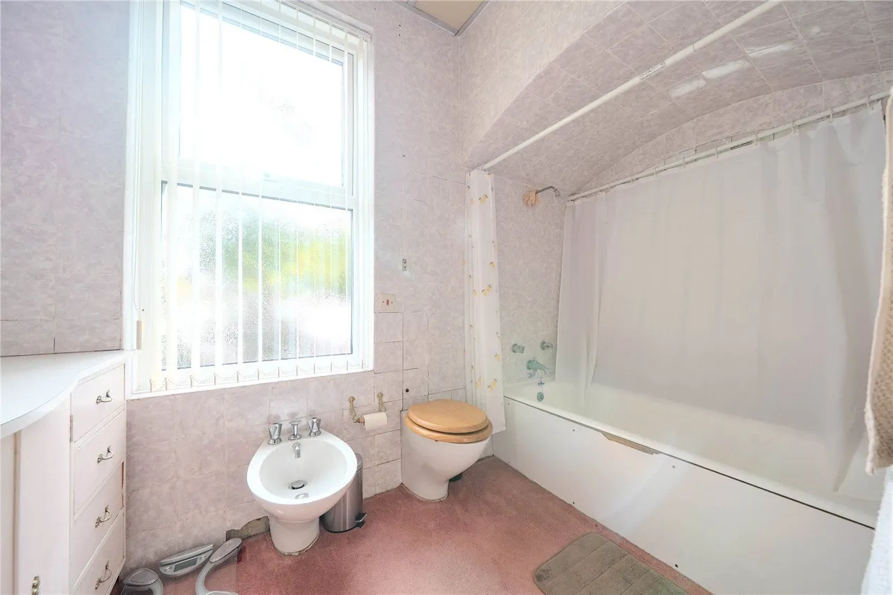 Westover Road, Leeds, LS13, photo 18
