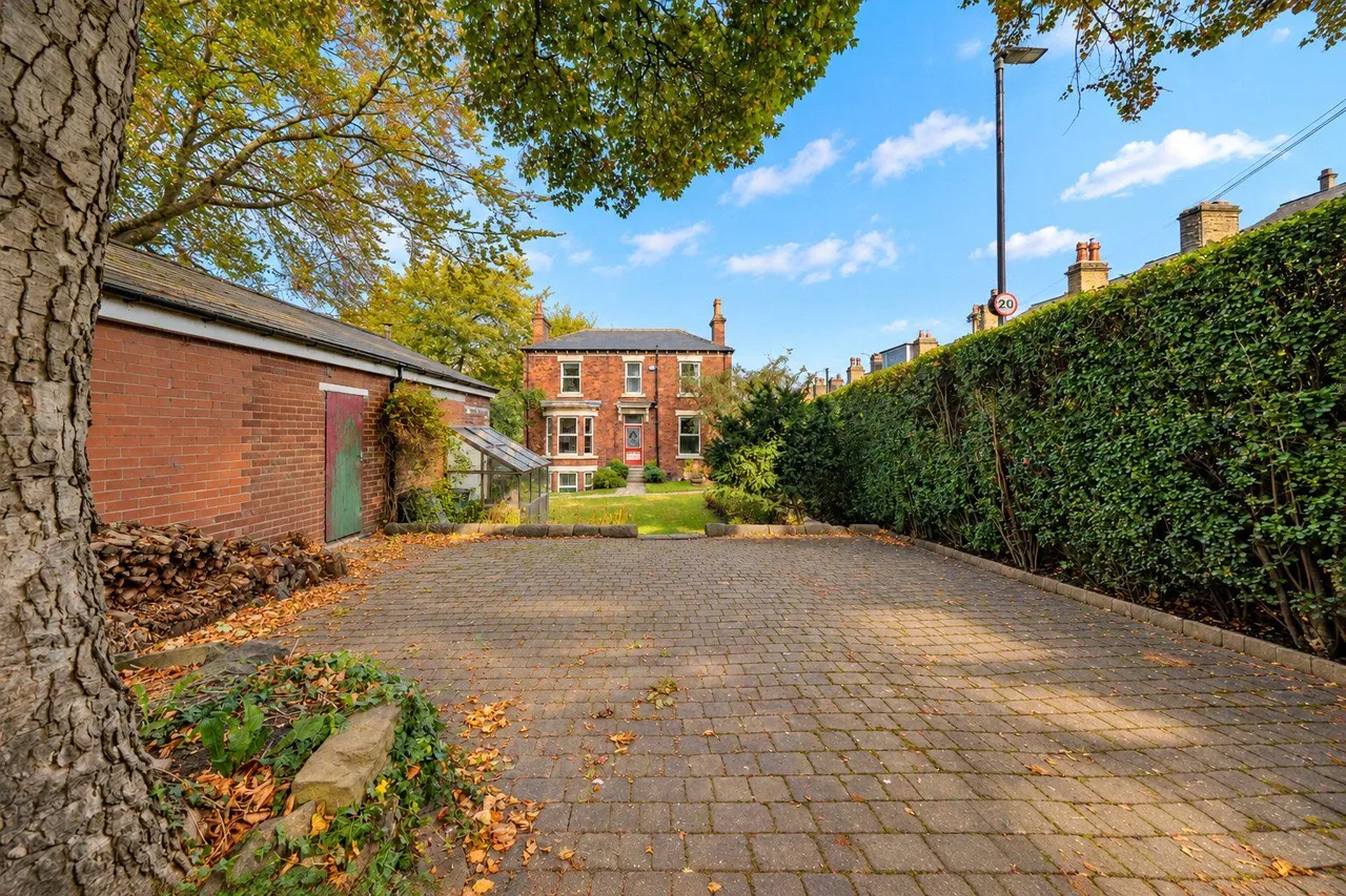 Westover Road, Leeds, LS13, photo 21