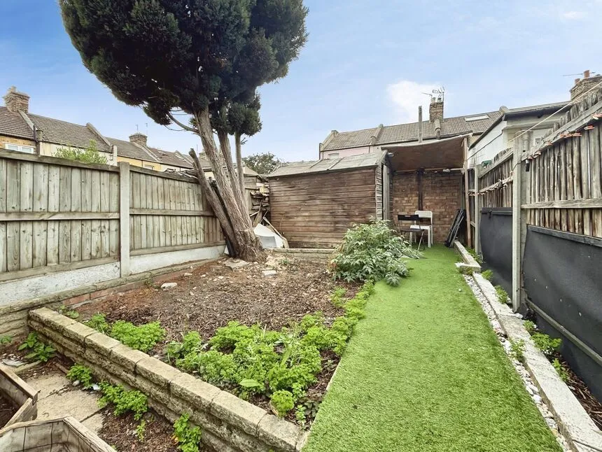 Olive Road, London, E13, photo 6