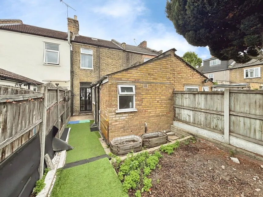 Olive Road, London, E13, photo 11