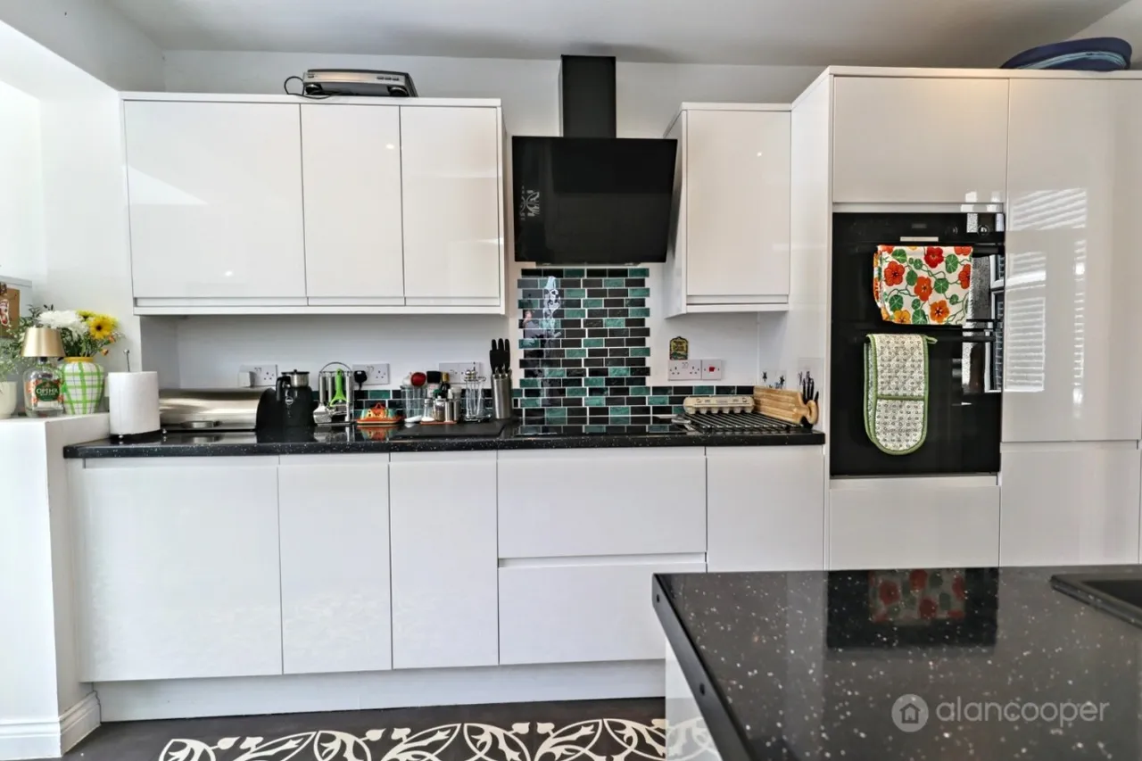 Lutterworth Road, Nuneaton, CV11, photo 12