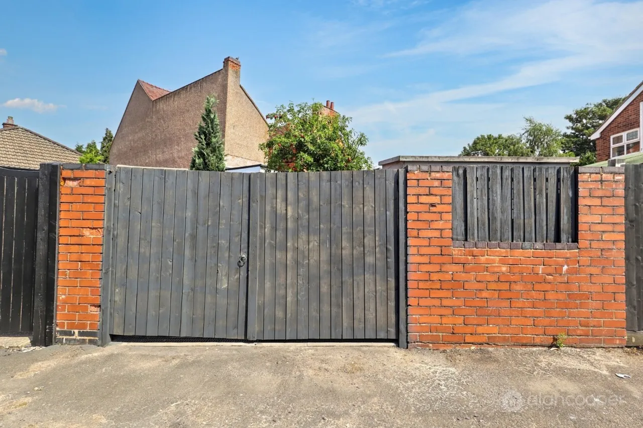 Lutterworth Road, Nuneaton, CV11, photo 33