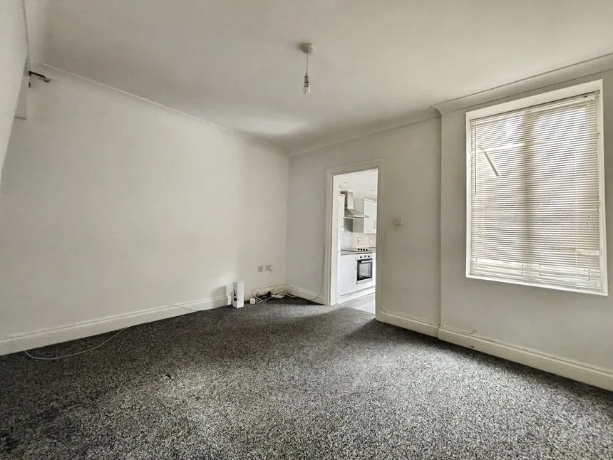 Desford Road, London, E16, photo 3