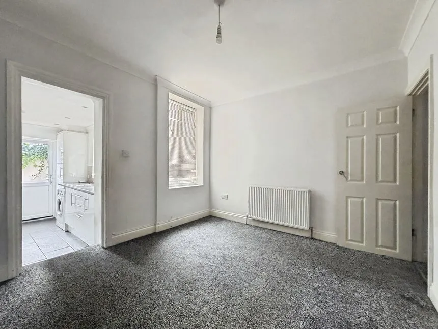 Desford Road, London, E16, photo 10
