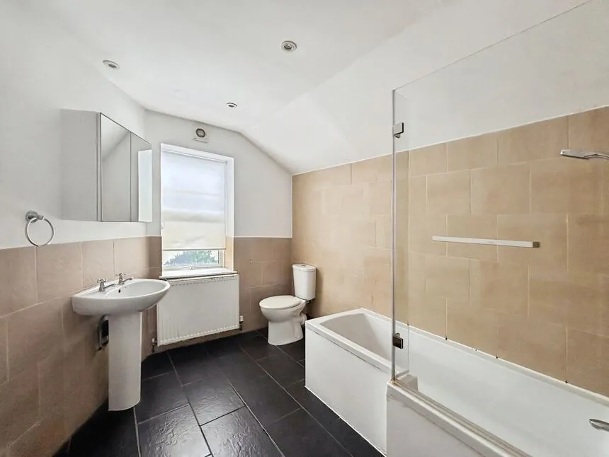 Desford Road, London, E16, photo 4