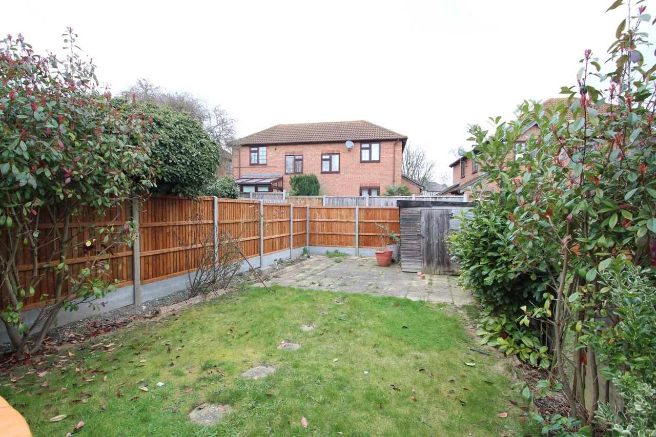 Laurel Close, Dartford, photo 9