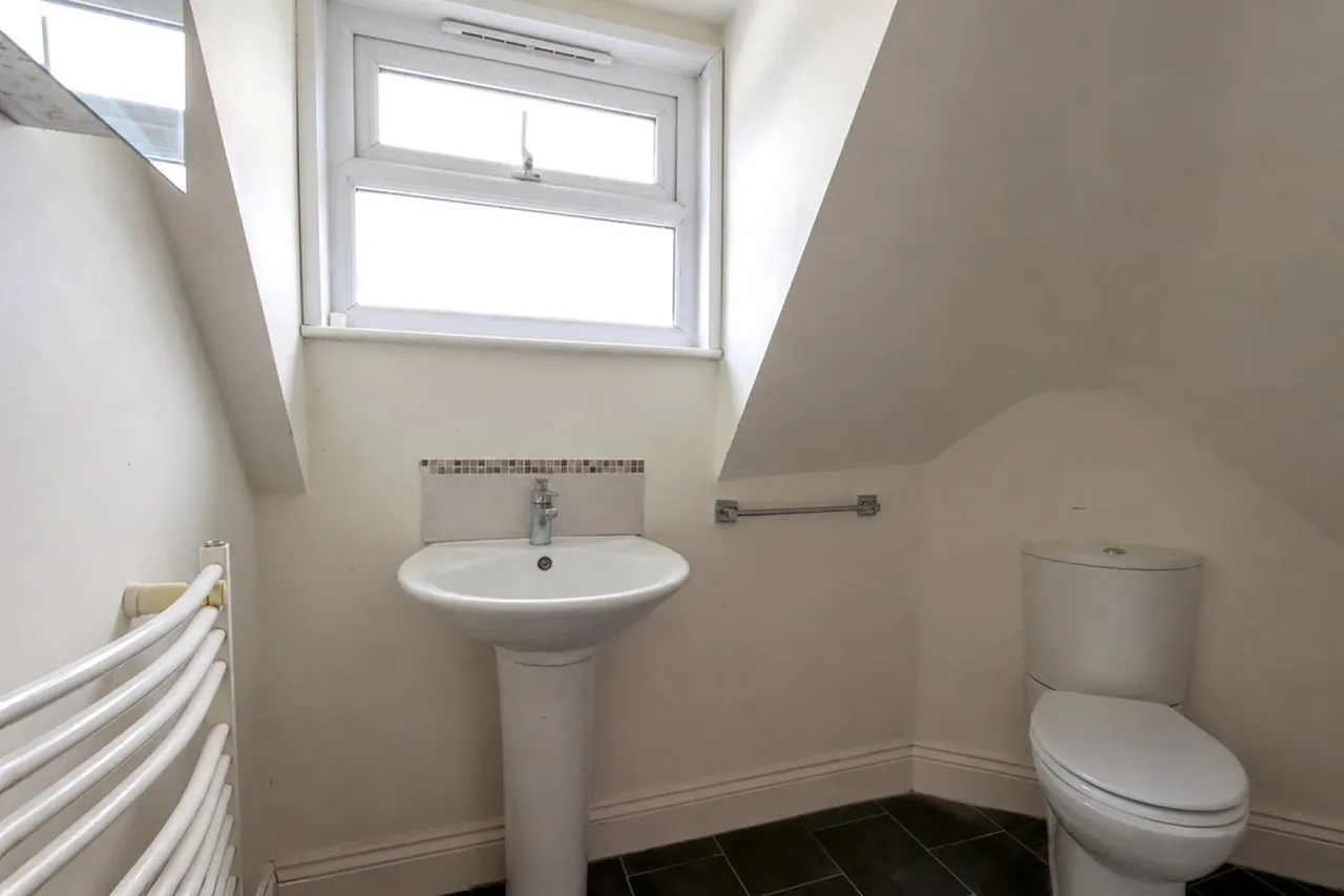 St Albans Crescent, Bournemouth, photo 12