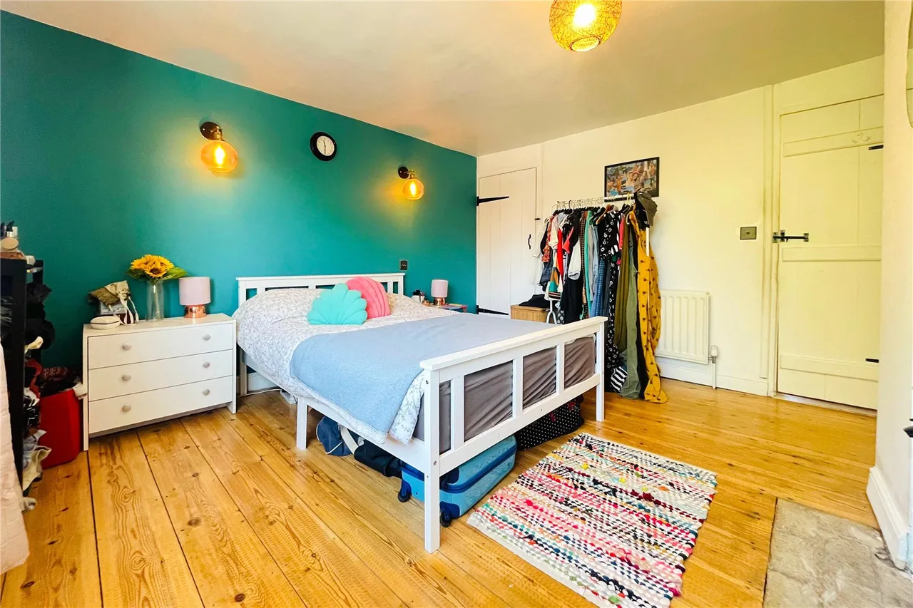 Upper Hale Road, Farnham, Surrey, GU9 0NS, photo 10