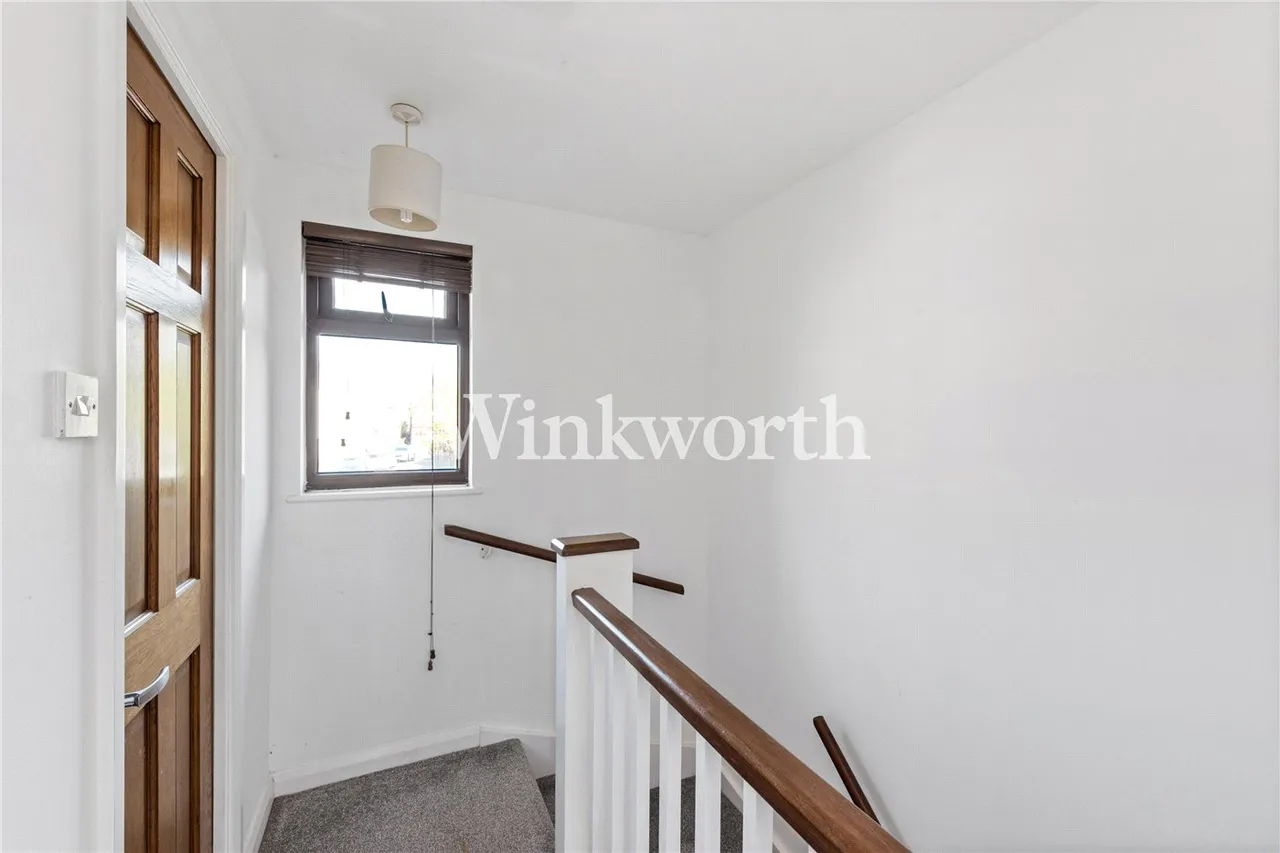 Hamilton Way, London, N13, photo 10