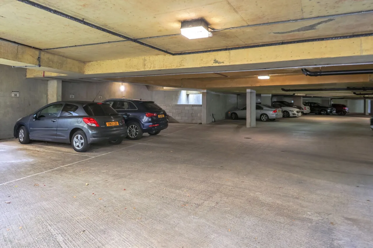 St Peters Road, Bournemouth, photo 10