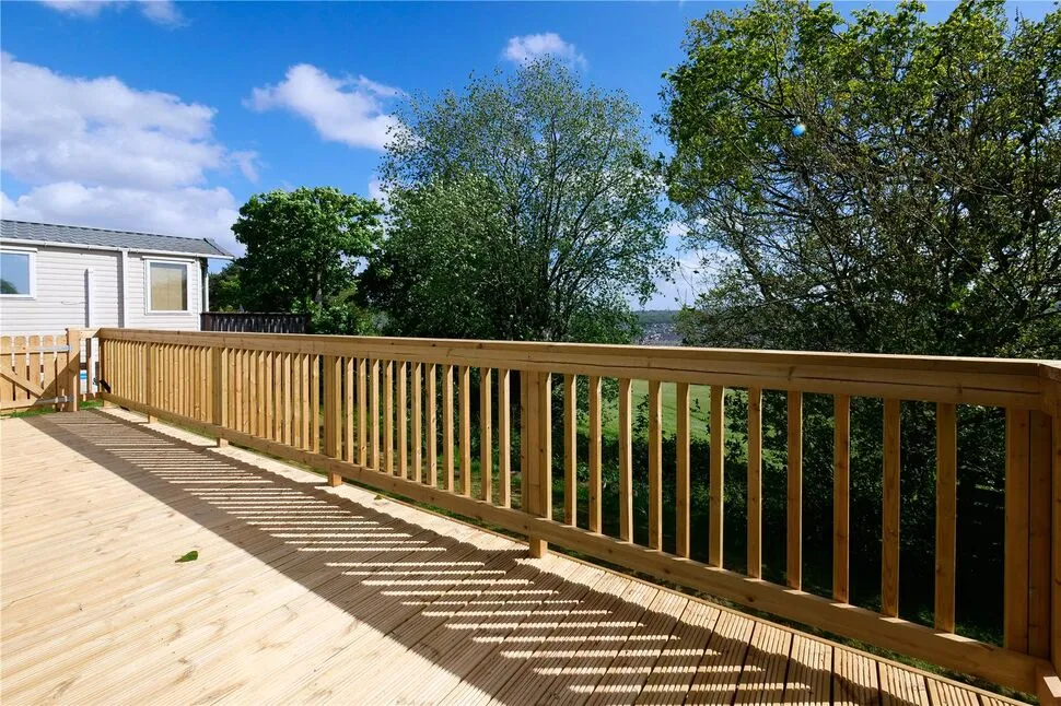 Glen Road, Baildon, West Yorkshire, BD17, photo 9