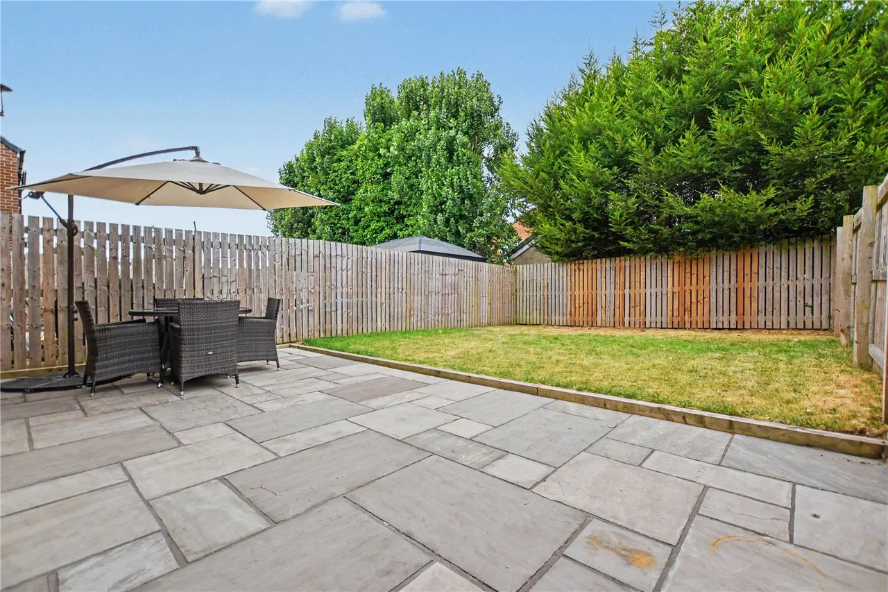 Woodpecker Road, Dewsbury, WF12, photo 10