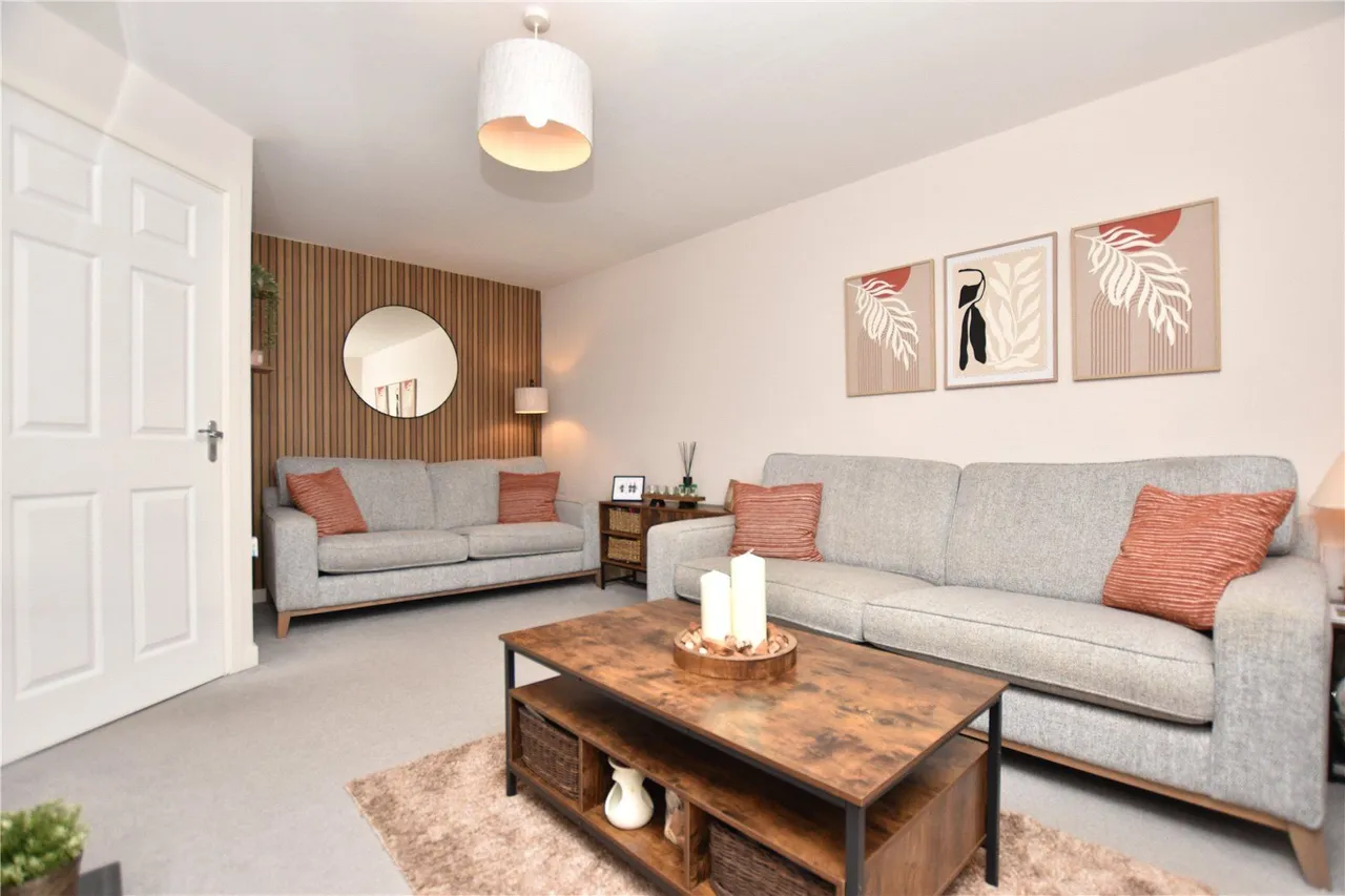 Woodpecker Road, Dewsbury, WF12, photo 12