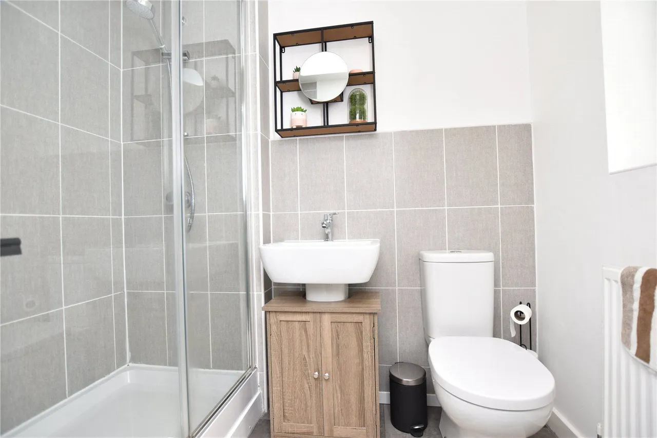 Woodpecker Road, Dewsbury, WF12, photo 6