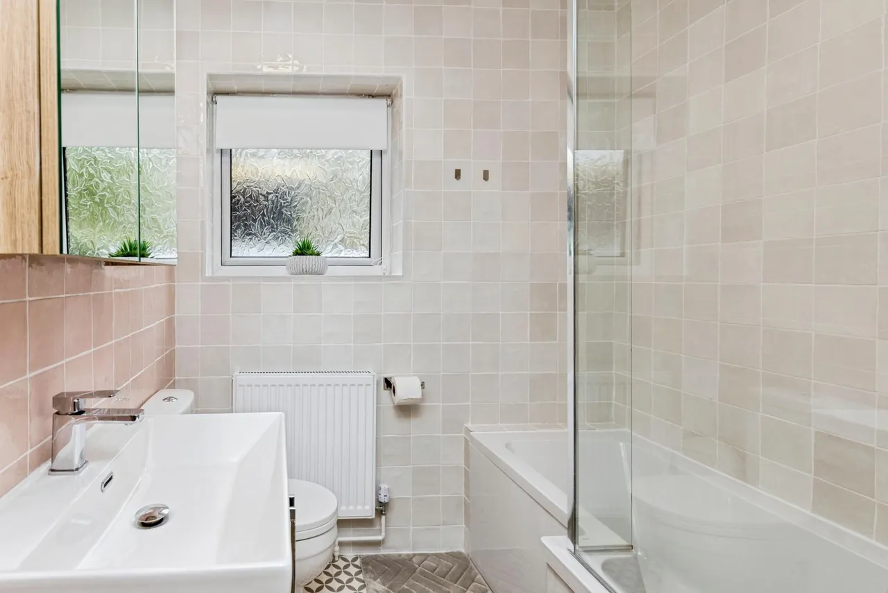 Steeres Hill, Horsham, RH12, photo 12