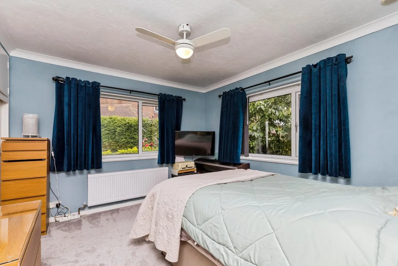 Steeres Hill, Horsham, RH12, photo 10