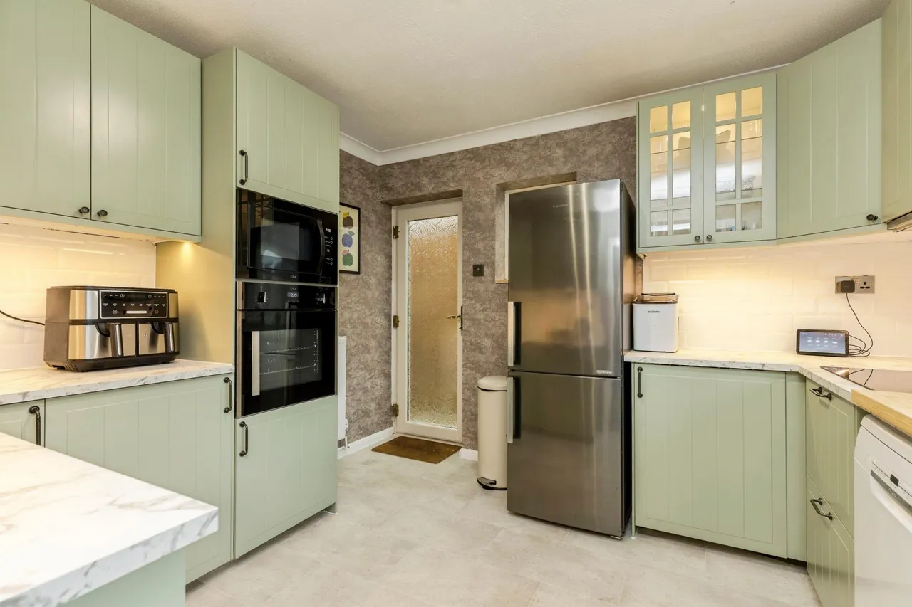 Steeres Hill, Horsham, RH12, photo 3