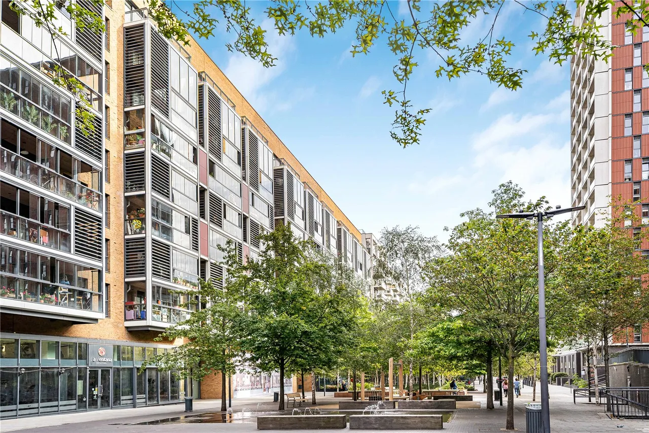 3 bed flat for sale, Dalston Square, London, E8