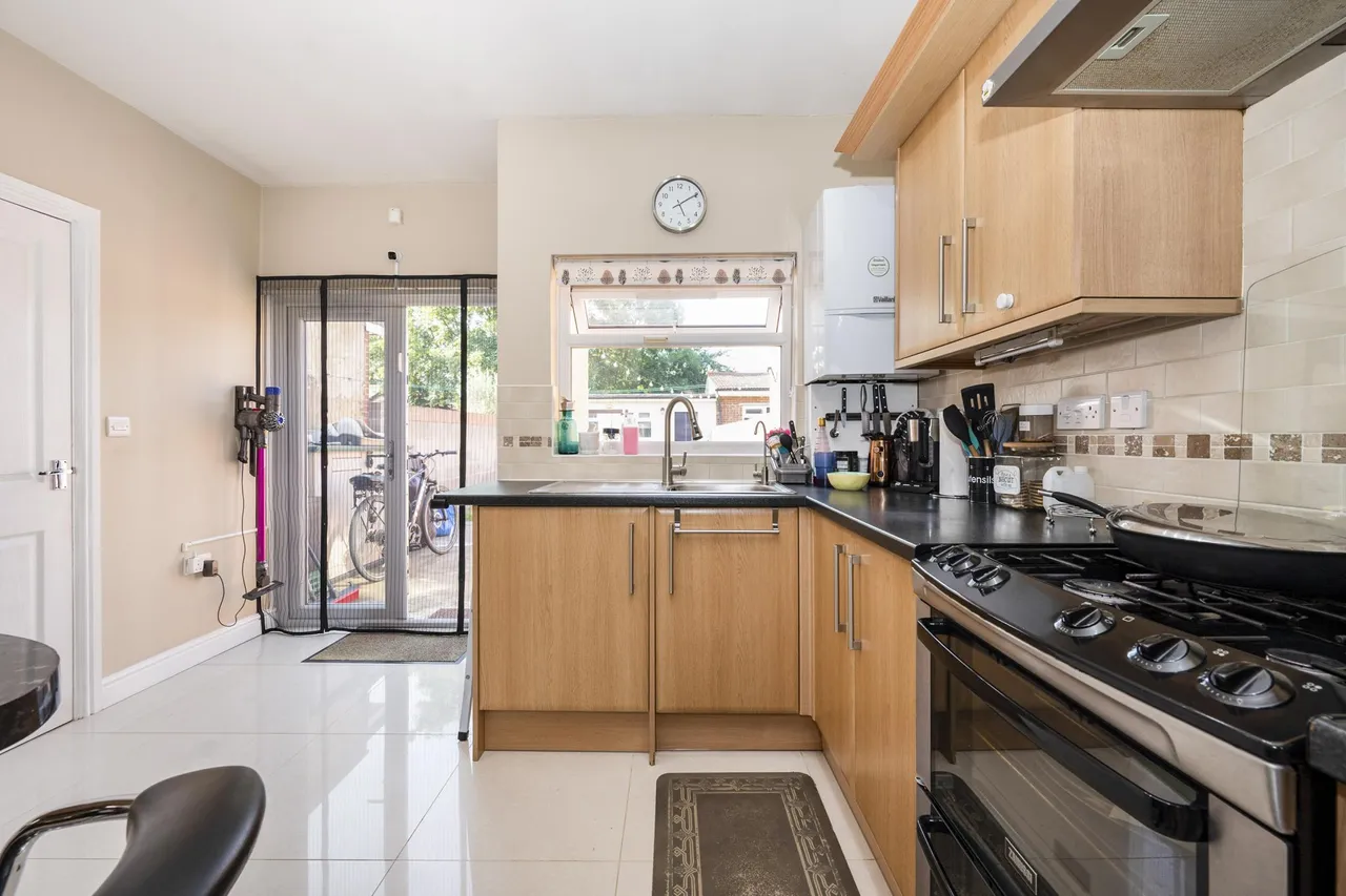 Marlborough Road, Southall, UB2, photo 9