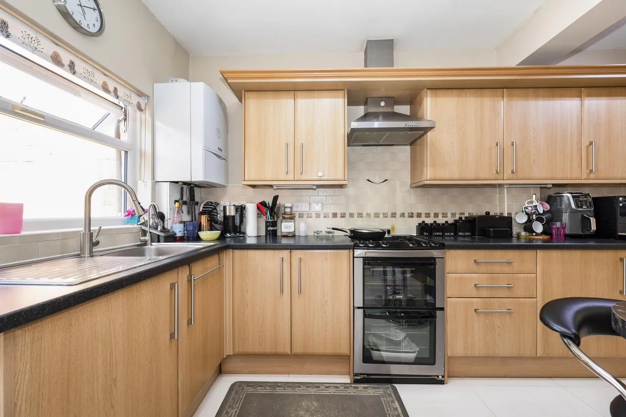 Marlborough Road, Southall, UB2, photo 16