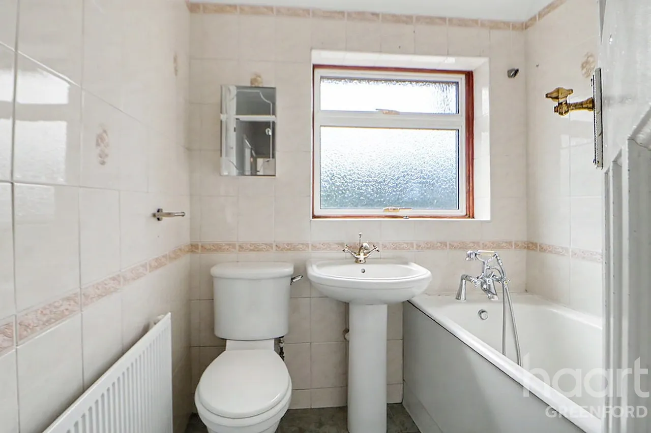 Robin Hood Way, Greenford, UB6, photo 12