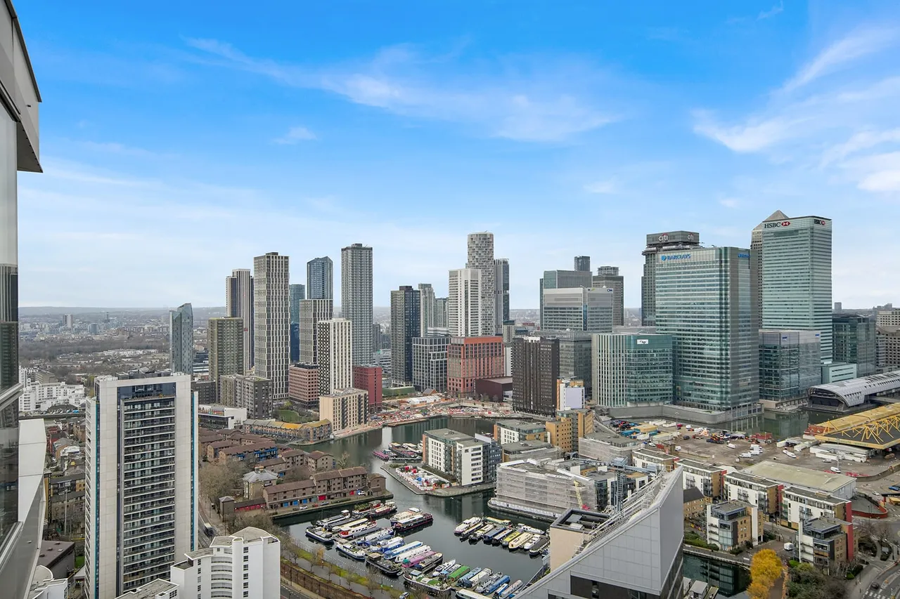 Apartment 3409, Charrington Tower, 11 Biscayne Avenue, London, E14 9BQ, photo 12
