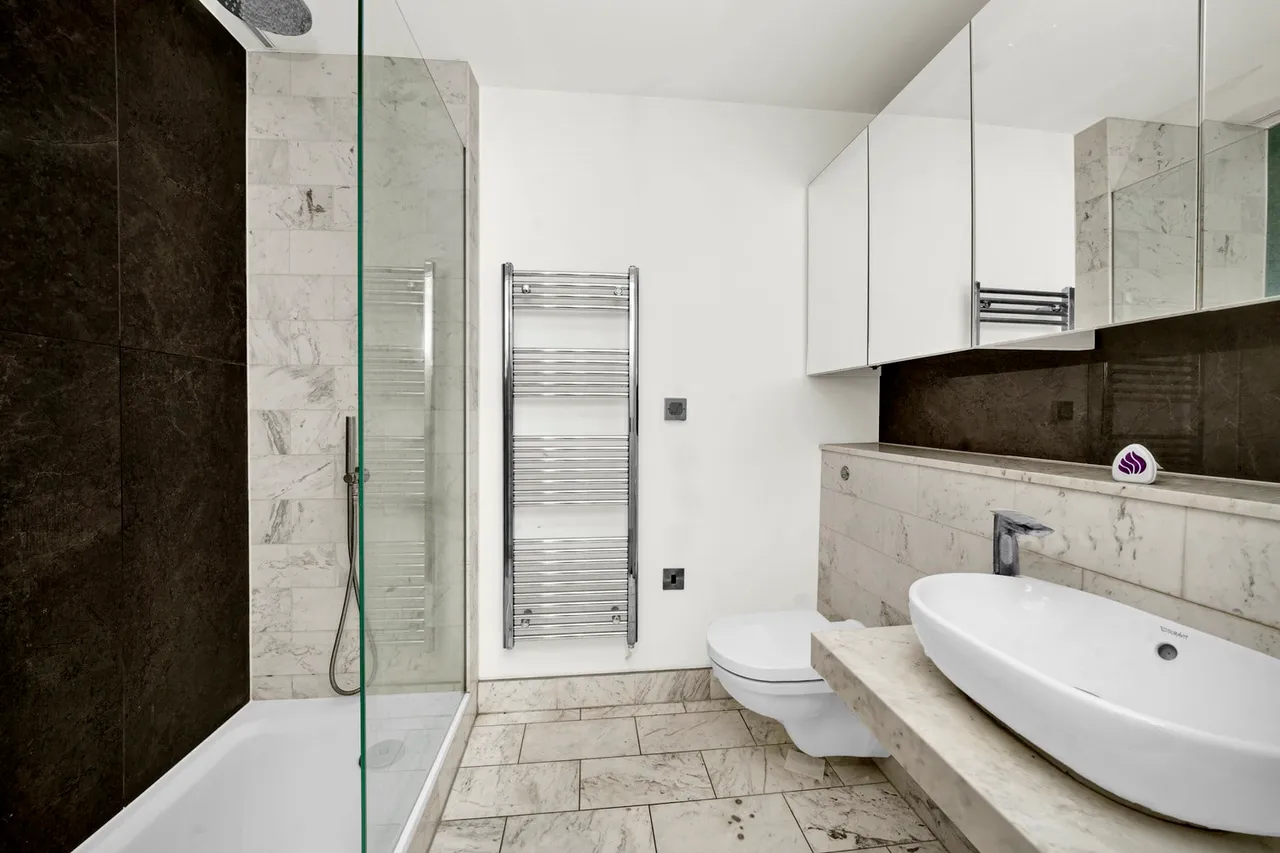 Apartment 3409, Charrington Tower, 11 Biscayne Avenue, London, E14 9BQ, photo 8