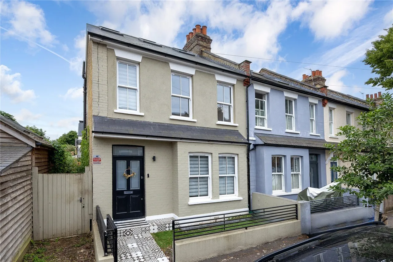 3 bed house for sale, Royal Road, Teddington, TW11