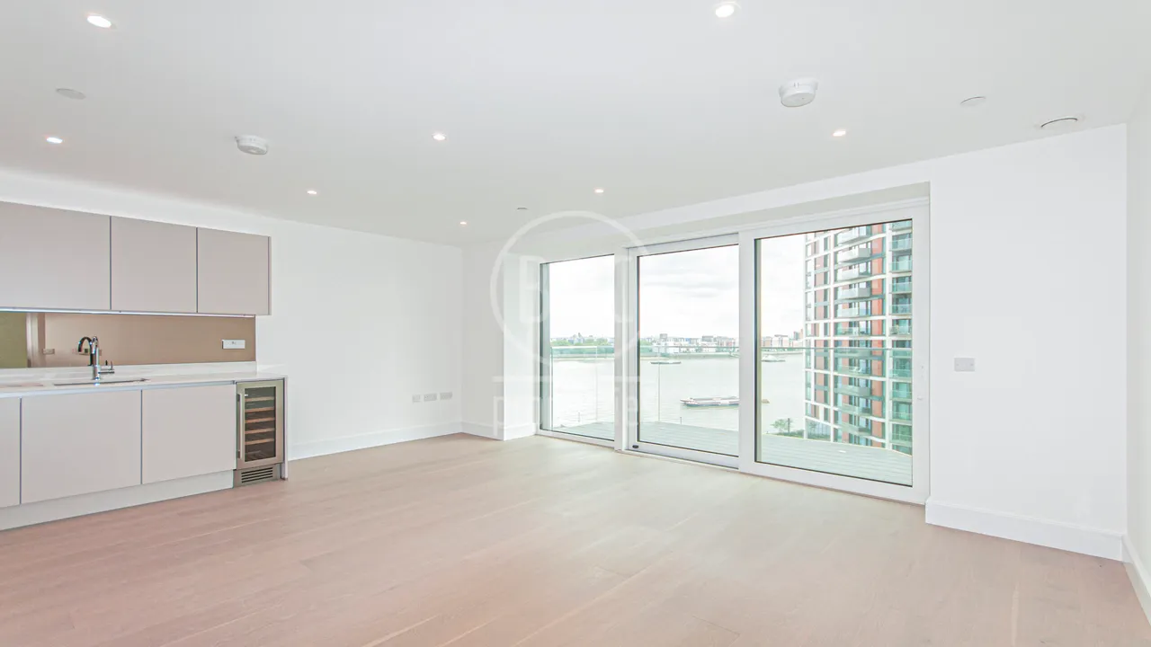Brigadier Walk, Royal Arsenal Riverside, London, SE18 6NZ, photo 3