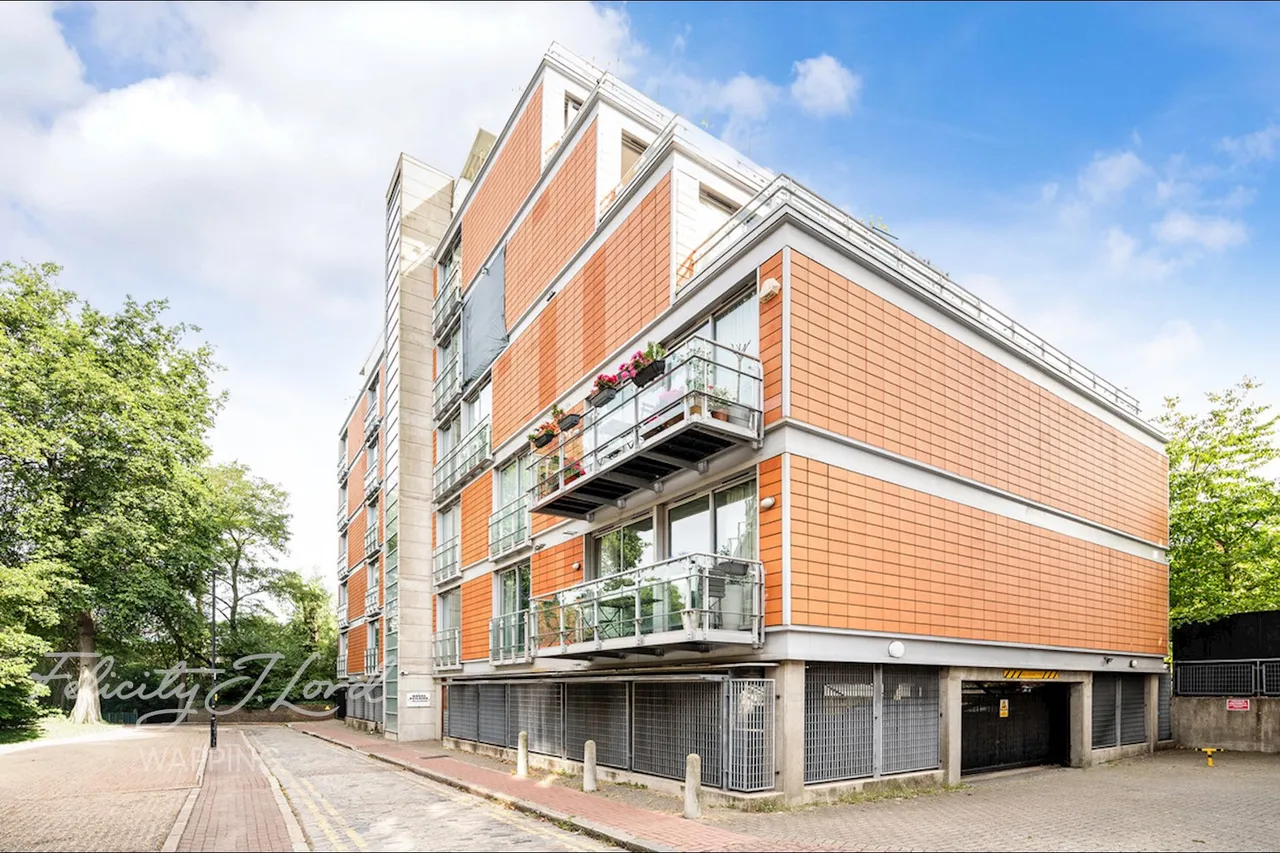 Monza Street, London, E1W, photo 5