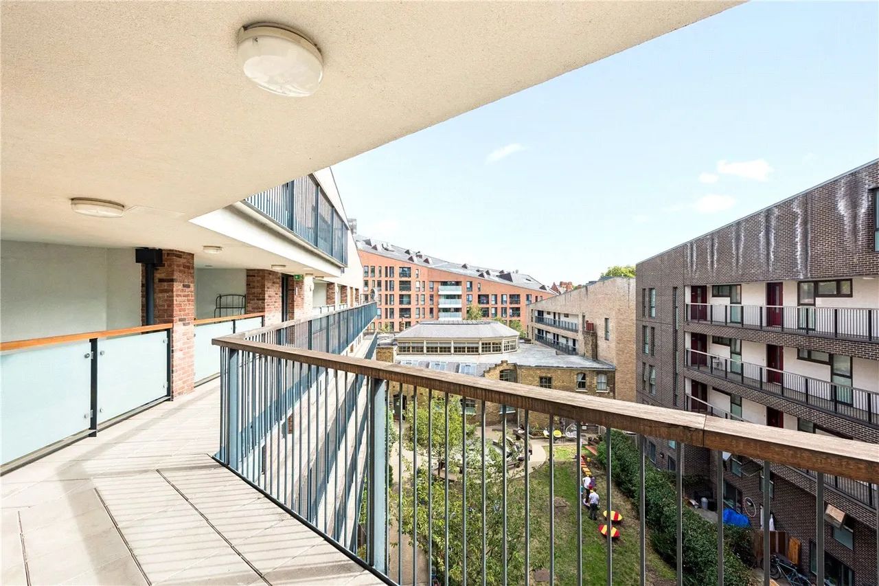 property for sale — Tabernacle Gardens London E2