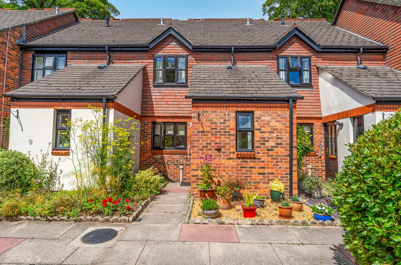 Lenten Street, Alton, GU34, photo 14