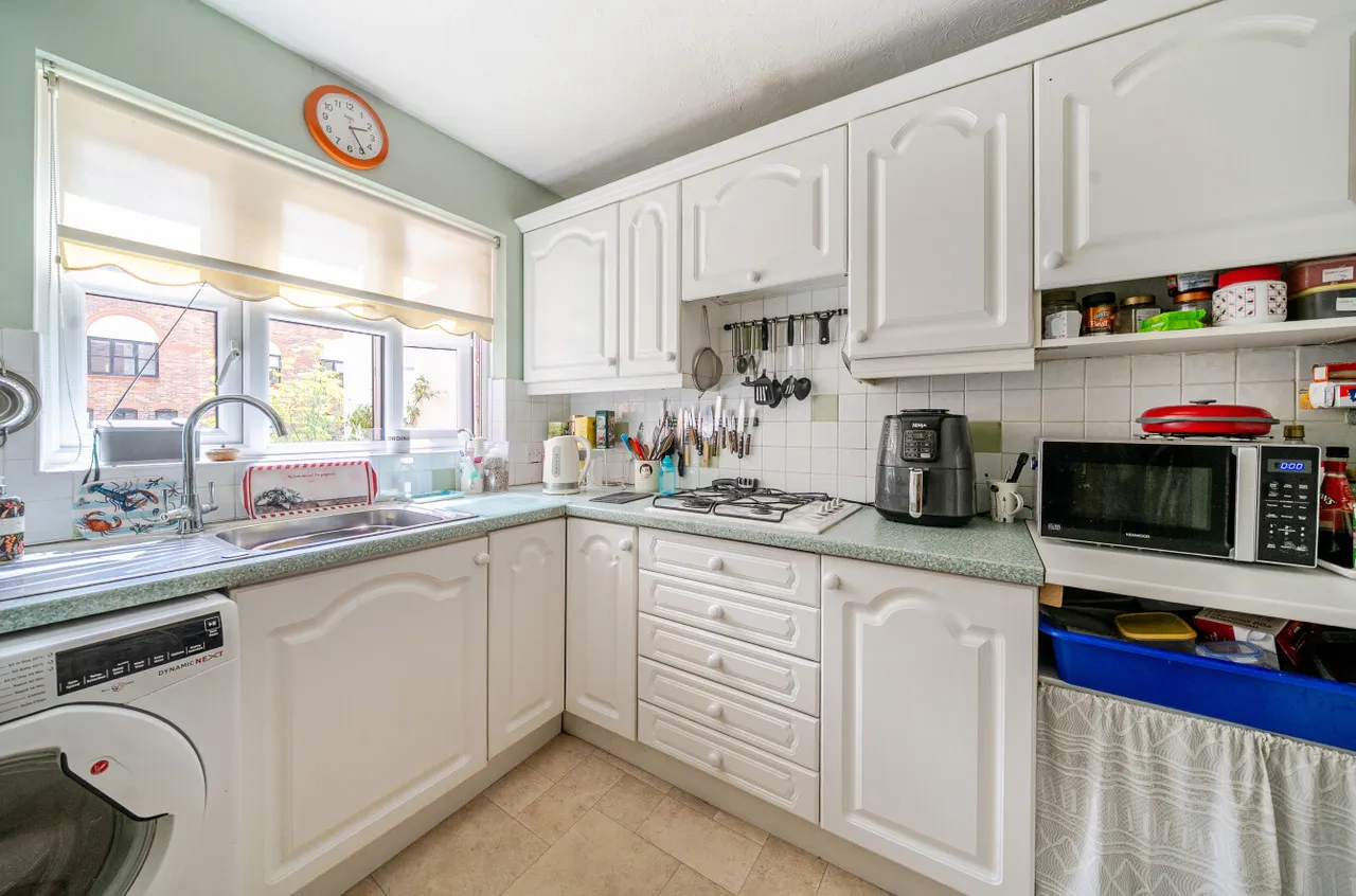 Lenten Street, Alton, GU34, photo 4