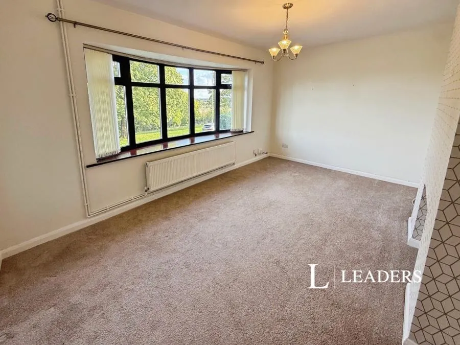 Cambridge Drive, Newcastle, ST5, photo 3