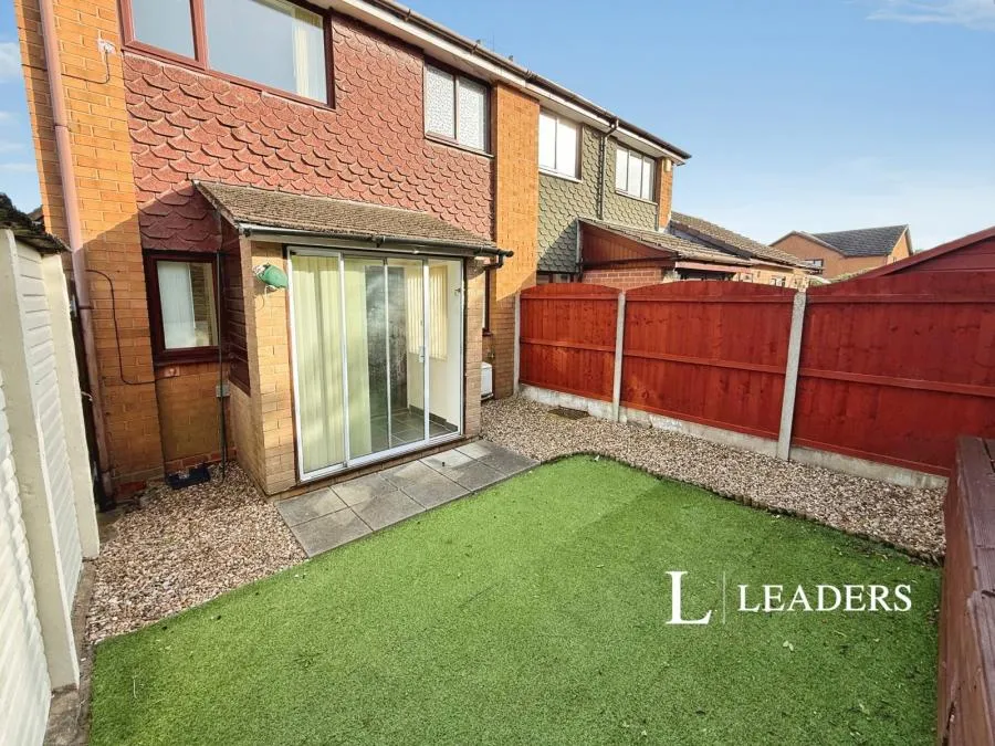 Cambridge Drive, Newcastle, ST5, photo 11