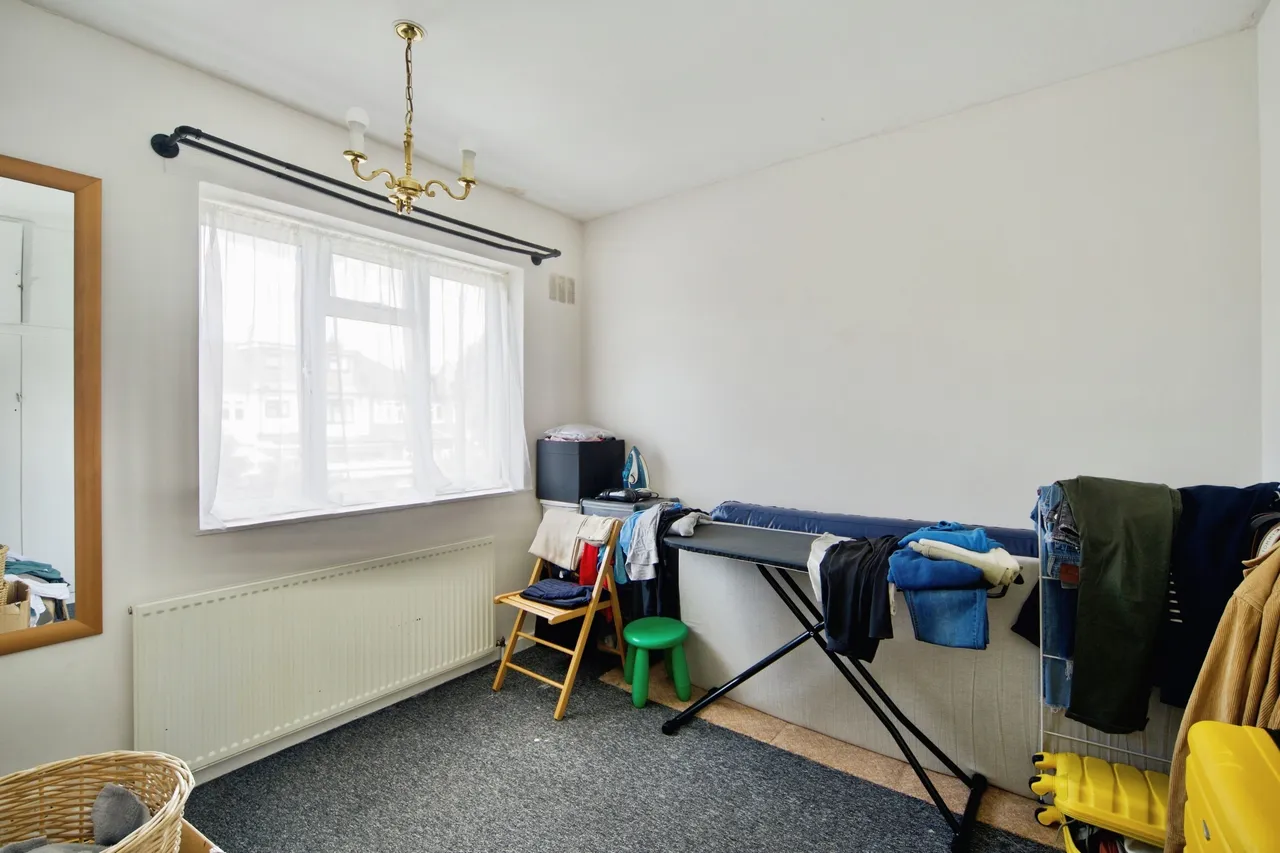Sterling Avenue, Waltham Cross, EN8, photo 15