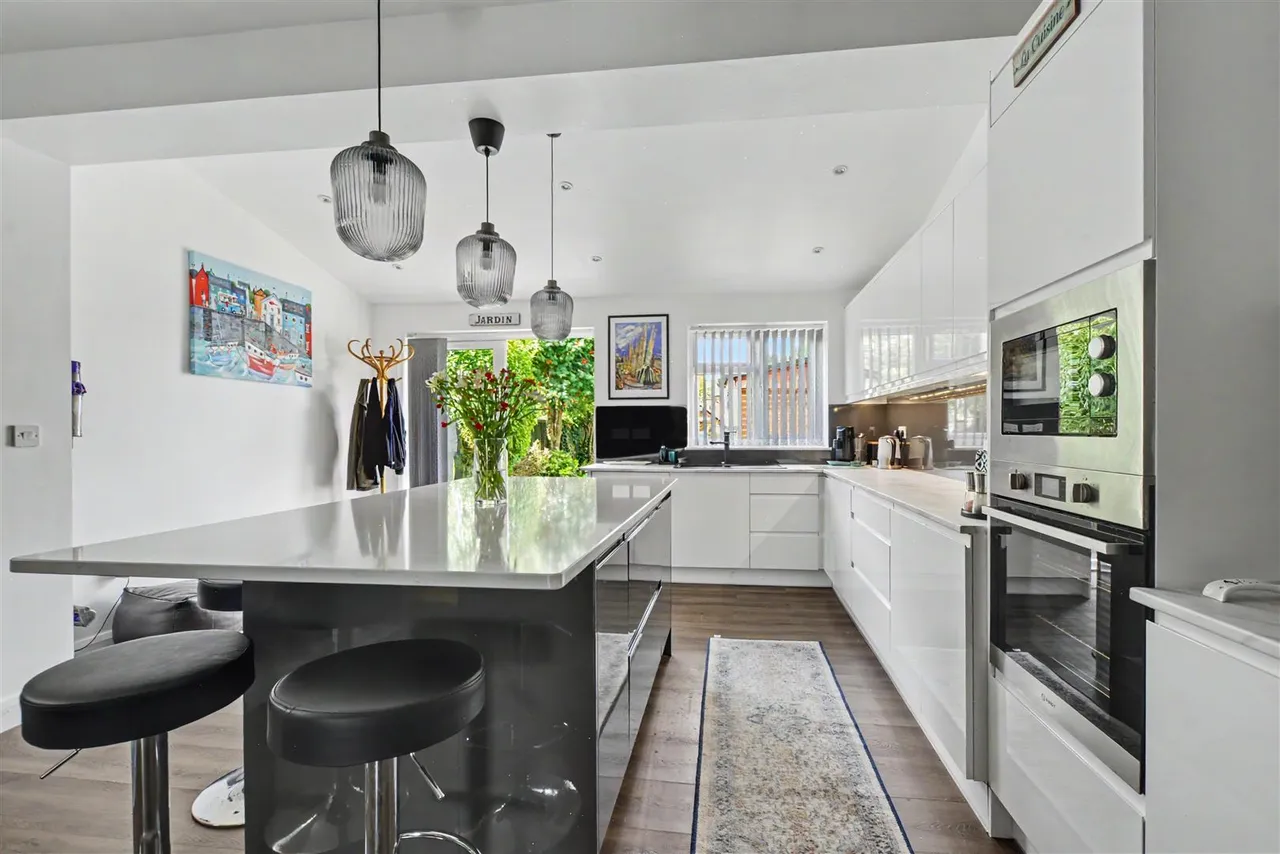 Myrtle Avenue, Long Eaton, NG10, photo 3