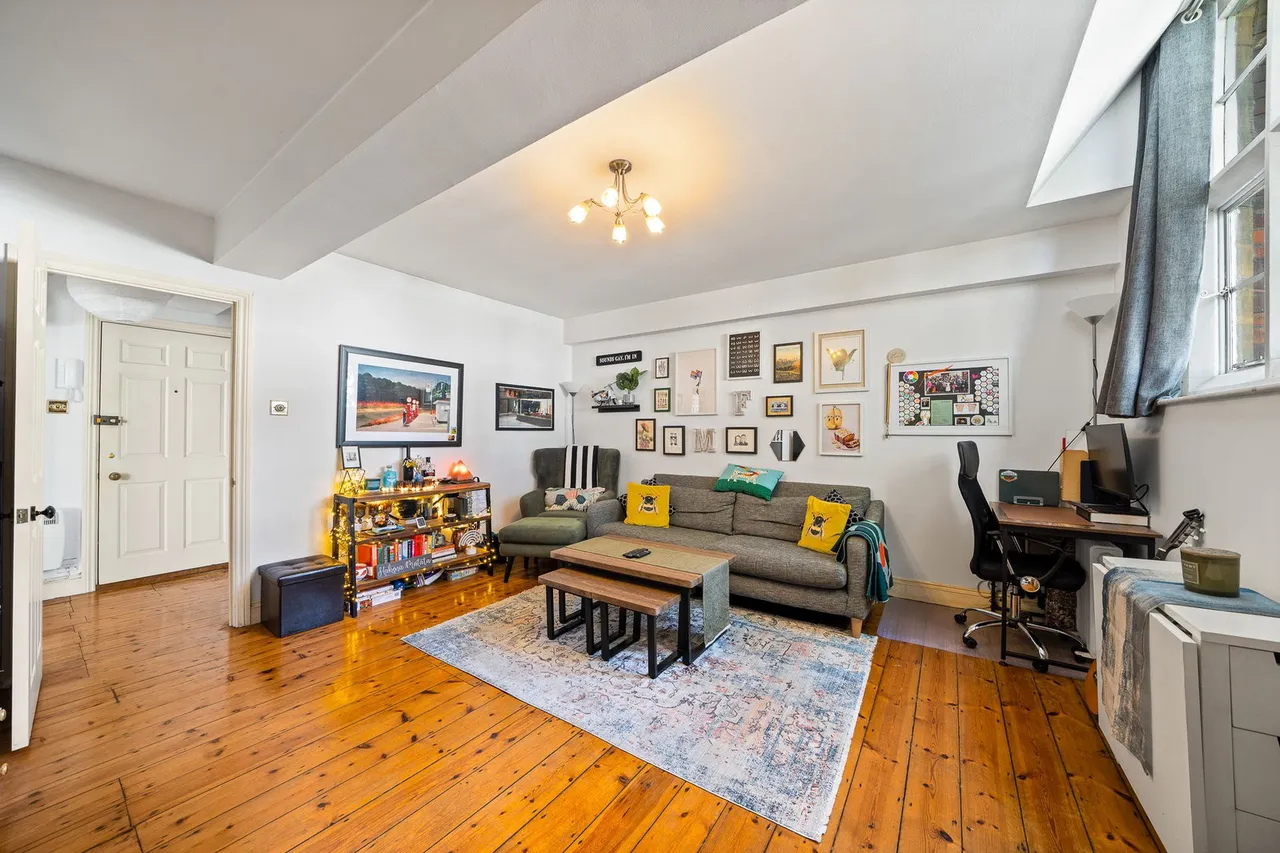 Upper Wickham Lane, Welling, DA16, photo 3