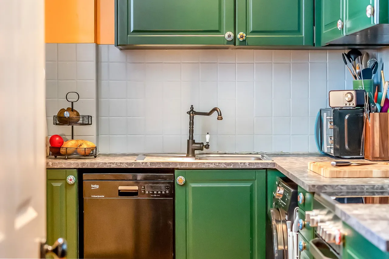 Upper Wickham Lane, Welling, DA16, photo 8