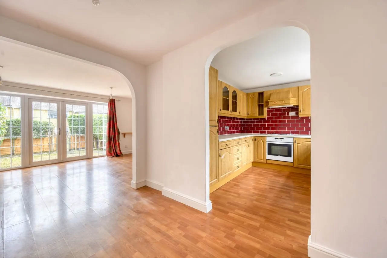 Cirencester, GL7, photo 3