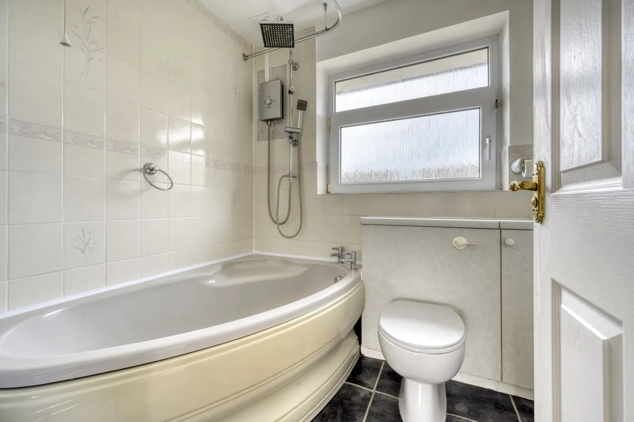 Cirencester, GL7, photo 10