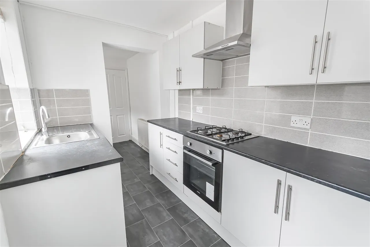 Gresham Street, Denton, Manchester, M34 3AW, photo 5