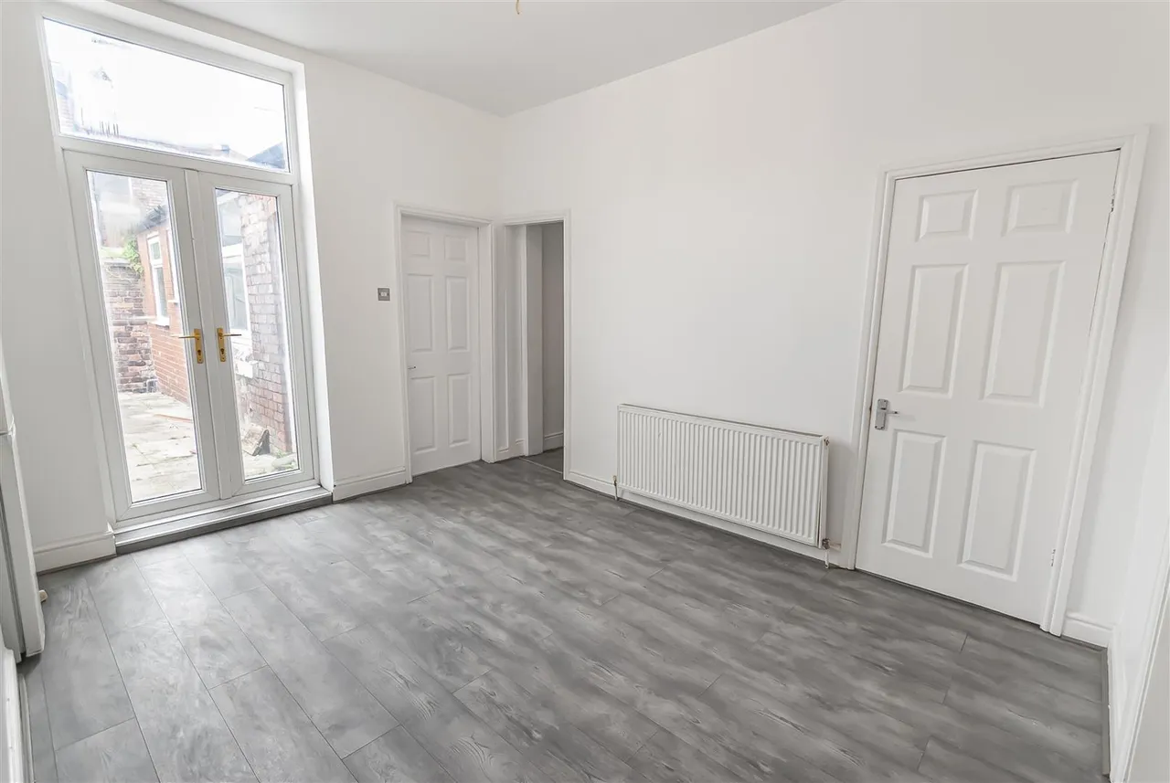 Gresham Street, Denton, Manchester, M34 3AW, photo 2