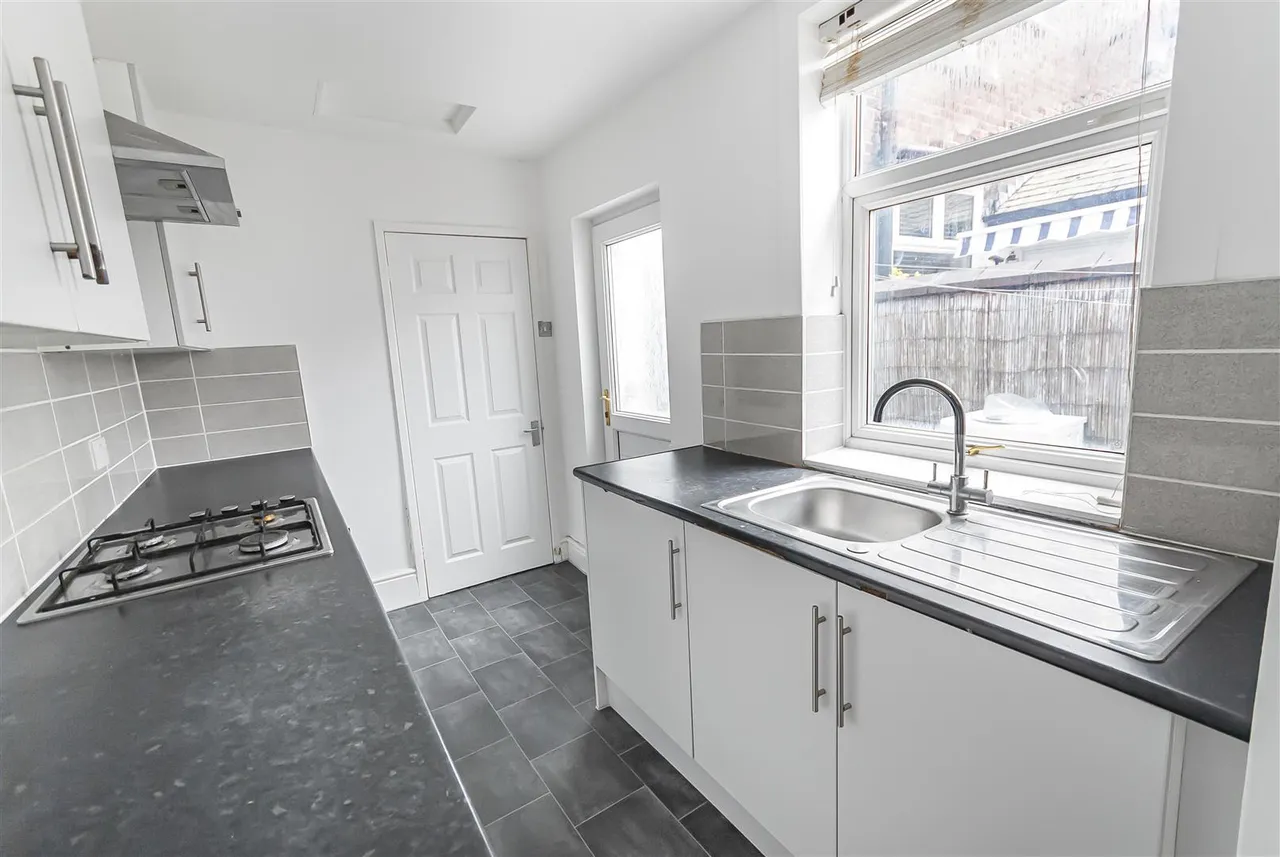 Gresham Street, Denton, Manchester, M34 3AW, photo 6