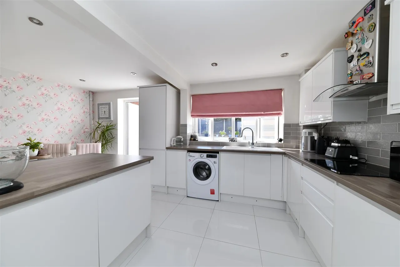 Newton Road, Stevenage, Herts, SG2 0BU, photo 2